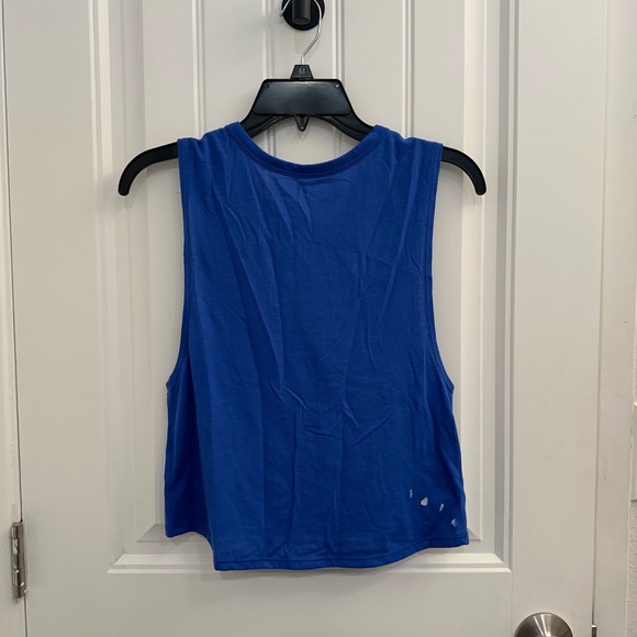 Exercise Tops Bundle - Picture 4 of 7